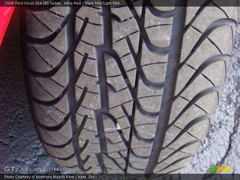 Infra-Red / Dark Flint/Light Flint 2006 Ford Focus ZX4 SES Sedan