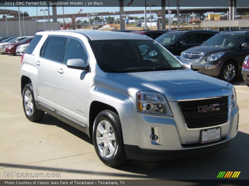 Quicksilver Metallic / Jet Black 2011 GMC Terrain SLE