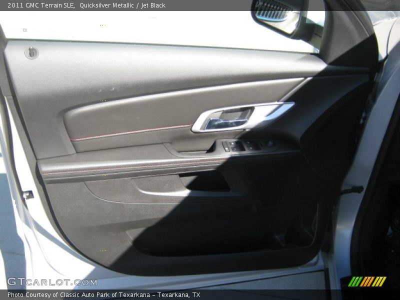 Quicksilver Metallic / Jet Black 2011 GMC Terrain SLE