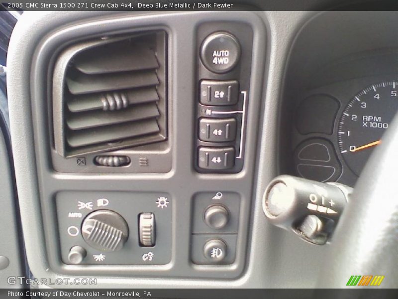 Deep Blue Metallic / Dark Pewter 2005 GMC Sierra 1500 Z71 Crew Cab 4x4