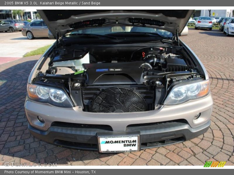 Kalahari Beige Metallic / Sand Beige 2005 BMW X5 3.0i