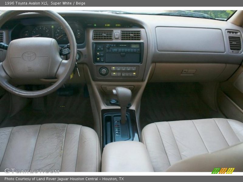 Super White / Beige 1996 Toyota Avalon XLS