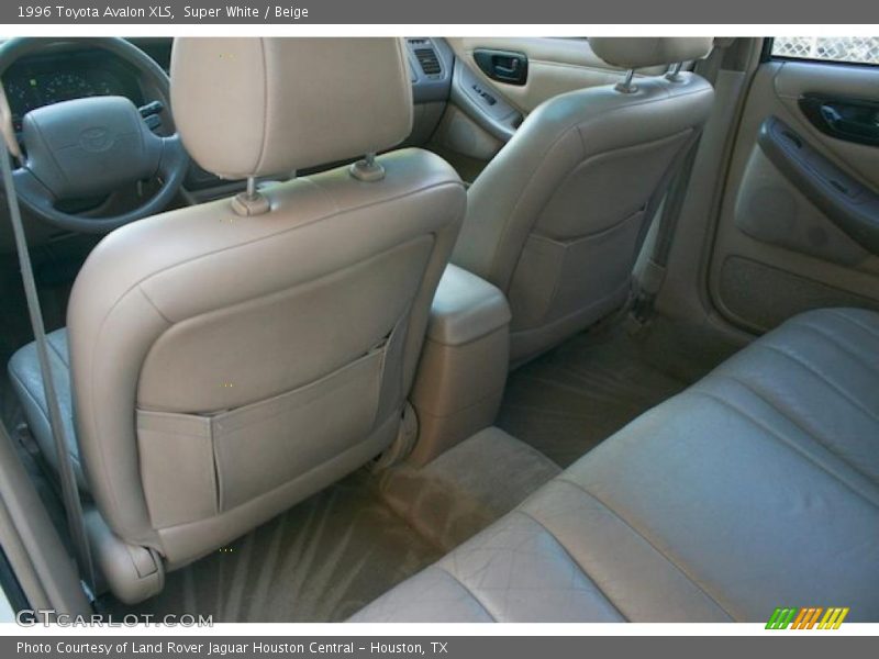 Super White / Beige 1996 Toyota Avalon XLS