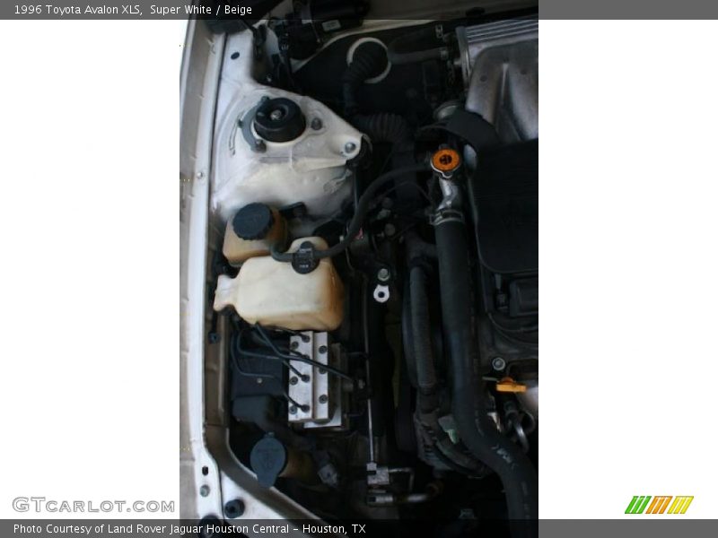 Super White / Beige 1996 Toyota Avalon XLS