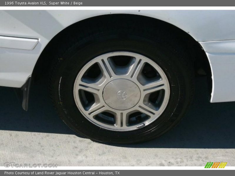 Super White / Beige 1996 Toyota Avalon XLS