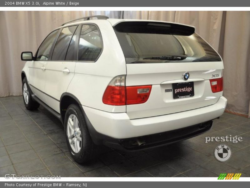 Alpine White / Beige 2004 BMW X5 3.0i