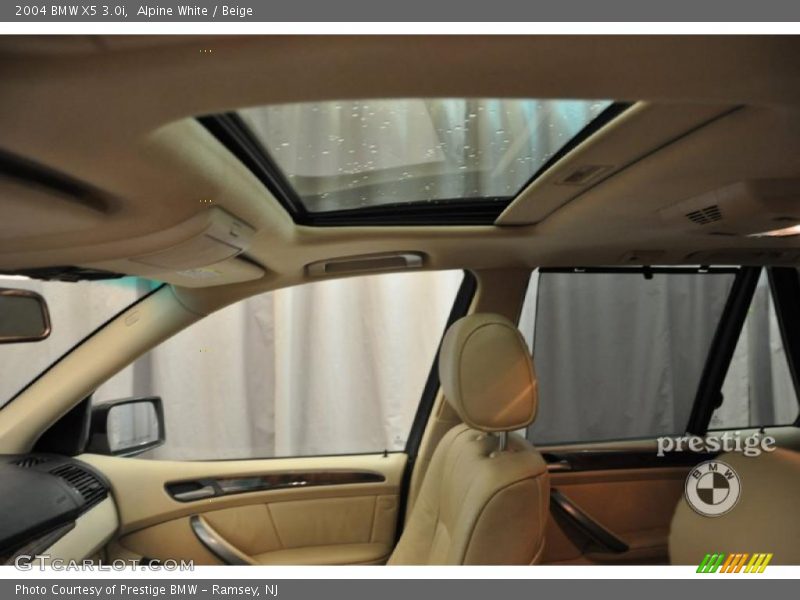 Alpine White / Beige 2004 BMW X5 3.0i