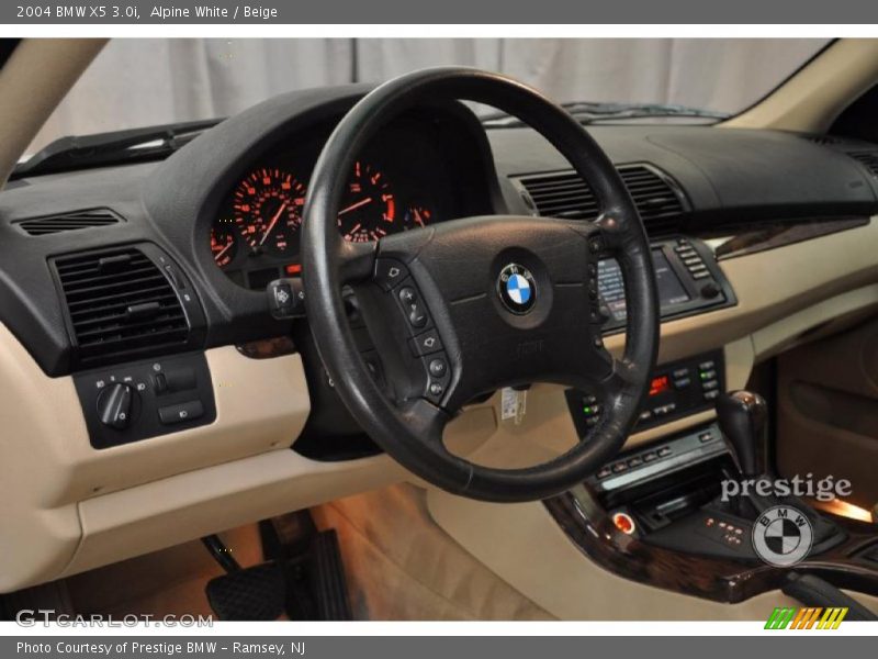 Alpine White / Beige 2004 BMW X5 3.0i