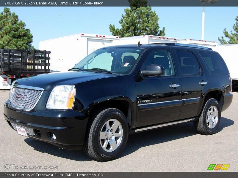 Onyx Black / Ebony Black 2007 GMC Yukon Denali AWD
