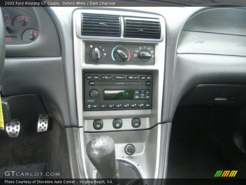 Oxford White / Dark Charcoal 2003 Ford Mustang GT Coupe