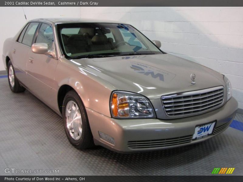 Cashmere / Dark Gray 2001 Cadillac DeVille Sedan