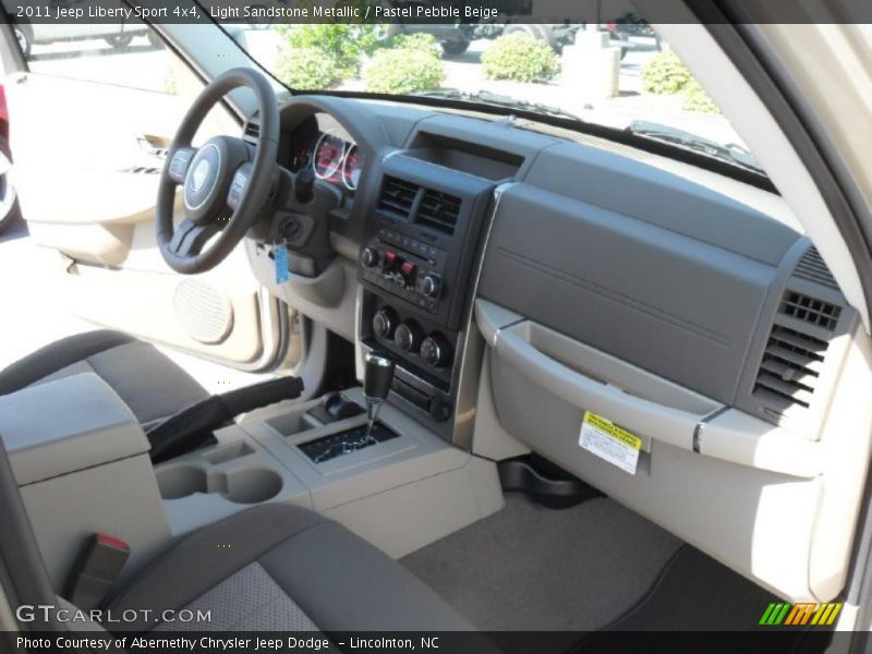 Light Sandstone Metallic / Pastel Pebble Beige 2011 Jeep Liberty Sport 4x4