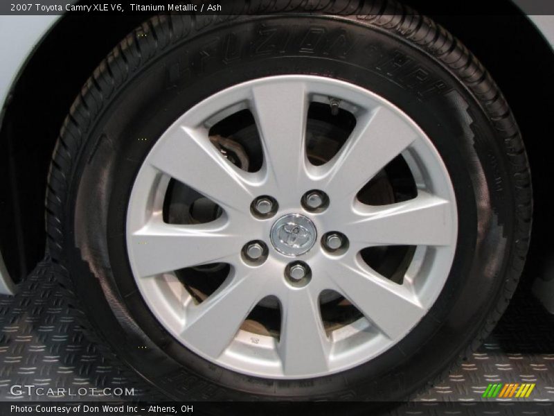 Titanium Metallic / Ash 2007 Toyota Camry XLE V6
