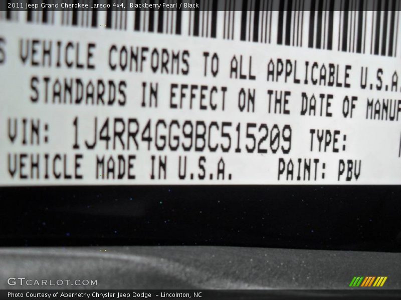 Blackberry Pearl / Black 2011 Jeep Grand Cherokee Laredo 4x4