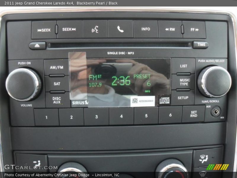 Blackberry Pearl / Black 2011 Jeep Grand Cherokee Laredo 4x4