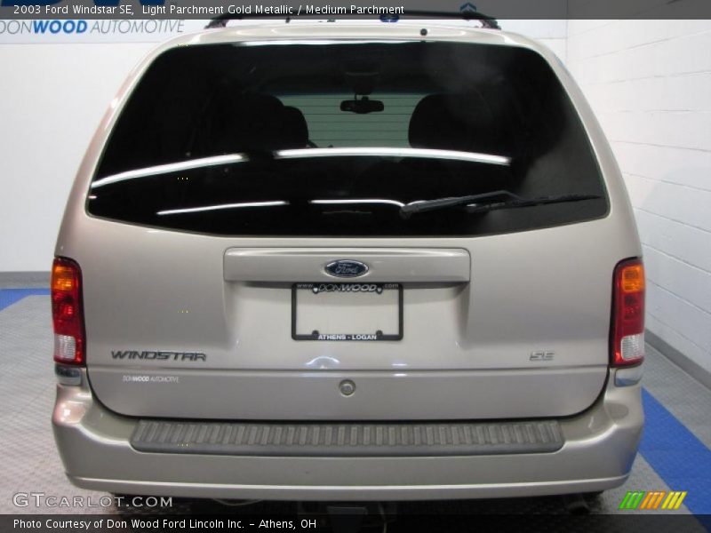 Light Parchment Gold Metallic / Medium Parchment 2003 Ford Windstar SE