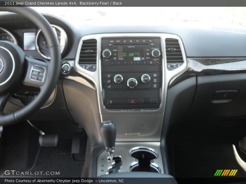 Blackberry Pearl / Black 2011 Jeep Grand Cherokee Laredo 4x4