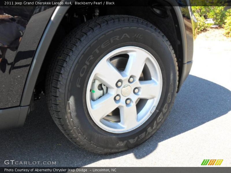 Blackberry Pearl / Black 2011 Jeep Grand Cherokee Laredo 4x4