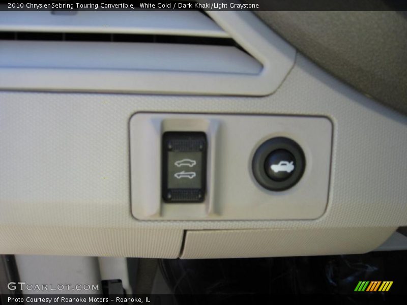 White Gold / Dark Khaki/Light Graystone 2010 Chrysler Sebring Touring Convertible