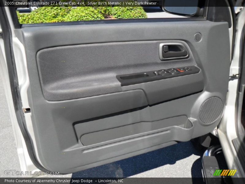 Silver Birch Metallic / Very Dark Pewter 2005 Chevrolet Colorado Z71 Crew Cab 4x4