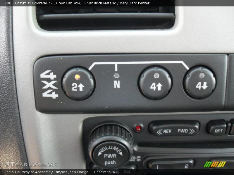 Silver Birch Metallic / Very Dark Pewter 2005 Chevrolet Colorado Z71 Crew Cab 4x4