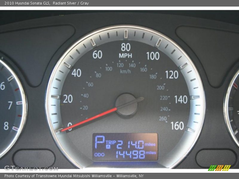 Radiant Silver / Gray 2010 Hyundai Sonata GLS