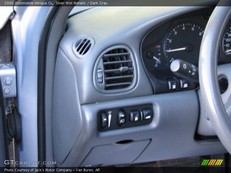 Silver Mist Metallic / Dark Gray 2000 Oldsmobile Intrigue GL