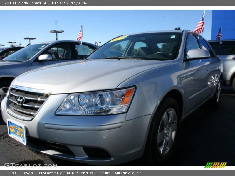 Radiant Silver / Gray 2010 Hyundai Sonata GLS