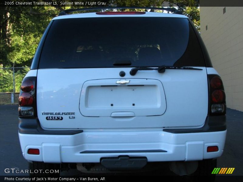 Summit White / Light Gray 2005 Chevrolet TrailBlazer LS