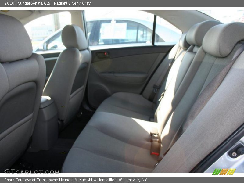 Radiant Silver / Gray 2010 Hyundai Sonata GLS