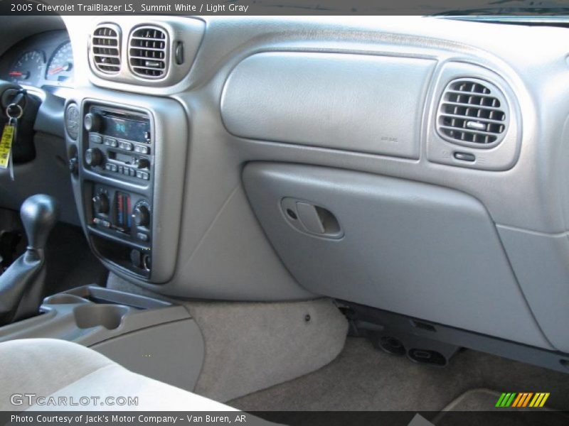 Summit White / Light Gray 2005 Chevrolet TrailBlazer LS
