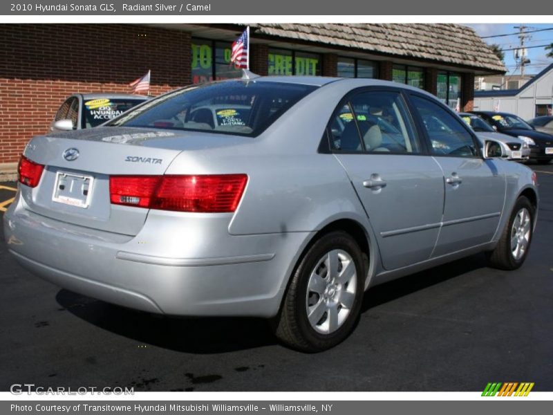 Radiant Silver / Camel 2010 Hyundai Sonata GLS
