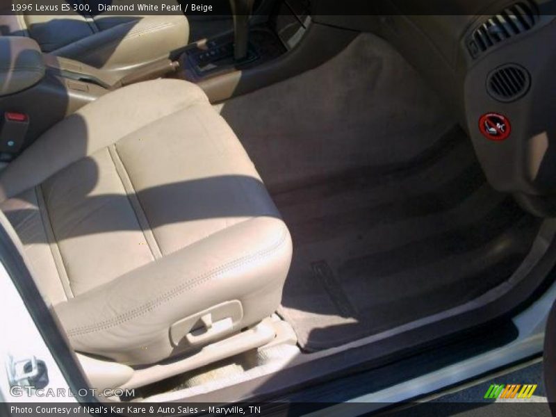 Diamond White Pearl / Beige 1996 Lexus ES 300