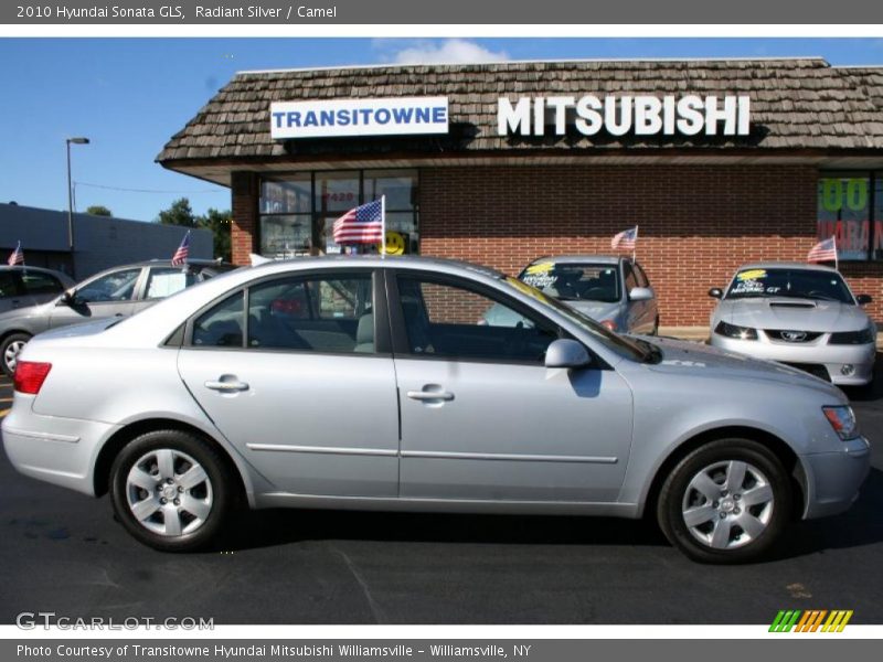 Radiant Silver / Camel 2010 Hyundai Sonata GLS