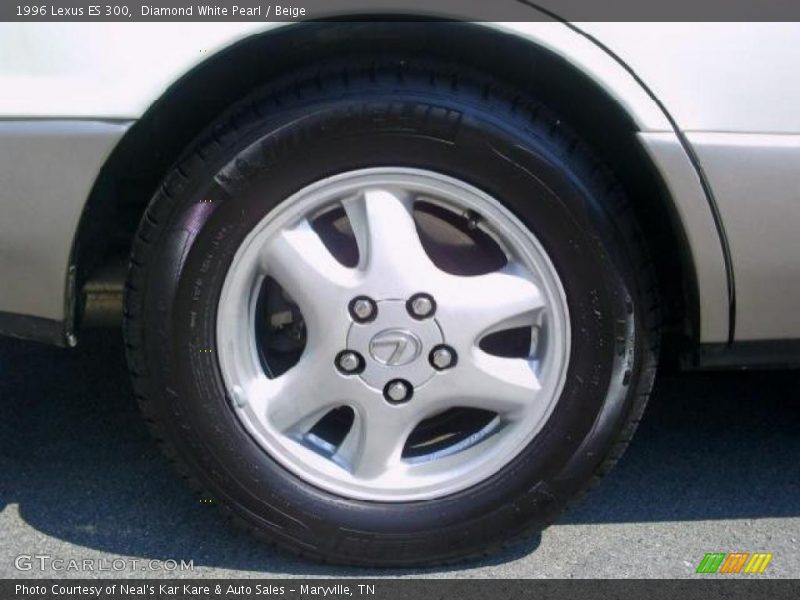 Diamond White Pearl / Beige 1996 Lexus ES 300