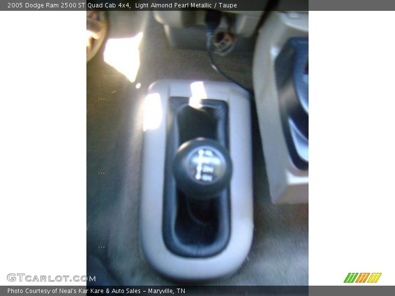 Light Almond Pearl Metallic / Taupe 2005 Dodge Ram 2500 ST Quad Cab 4x4