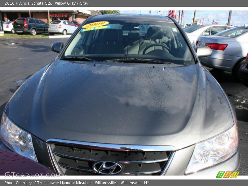 Willow Gray / Gray 2010 Hyundai Sonata GLS