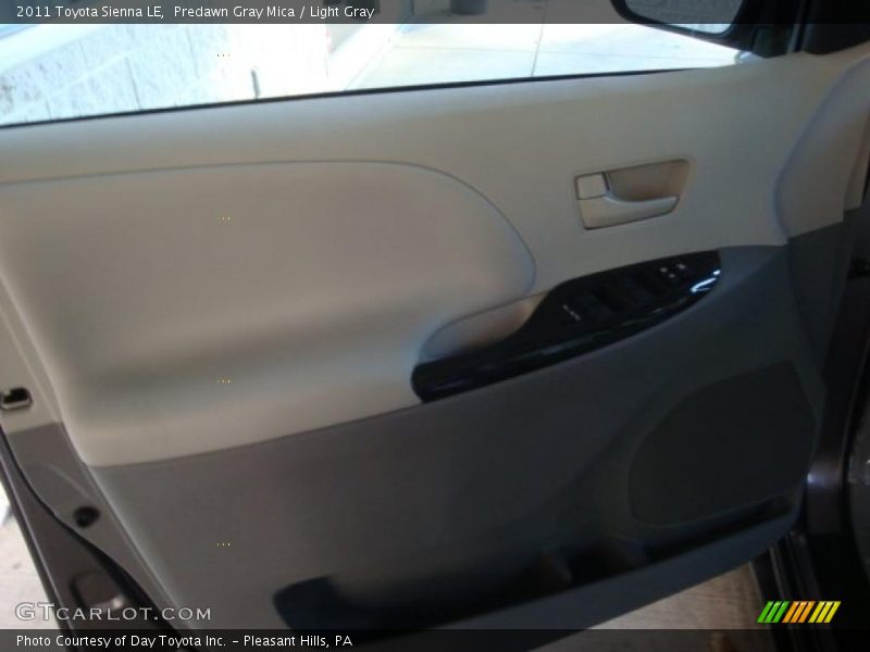 Predawn Gray Mica / Light Gray 2011 Toyota Sienna LE