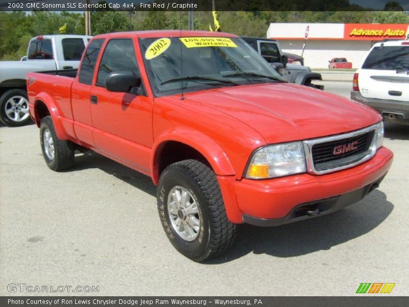 Fire Red / Graphite 2002 GMC Sonoma SLS Extended Cab 4x4