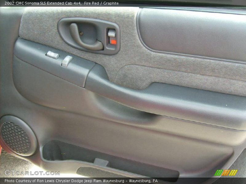 Fire Red / Graphite 2002 GMC Sonoma SLS Extended Cab 4x4