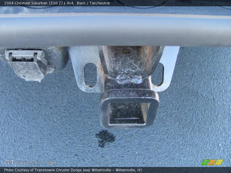 Black / Tan/Neutral 2004 Chevrolet Suburban 1500 Z71 4x4