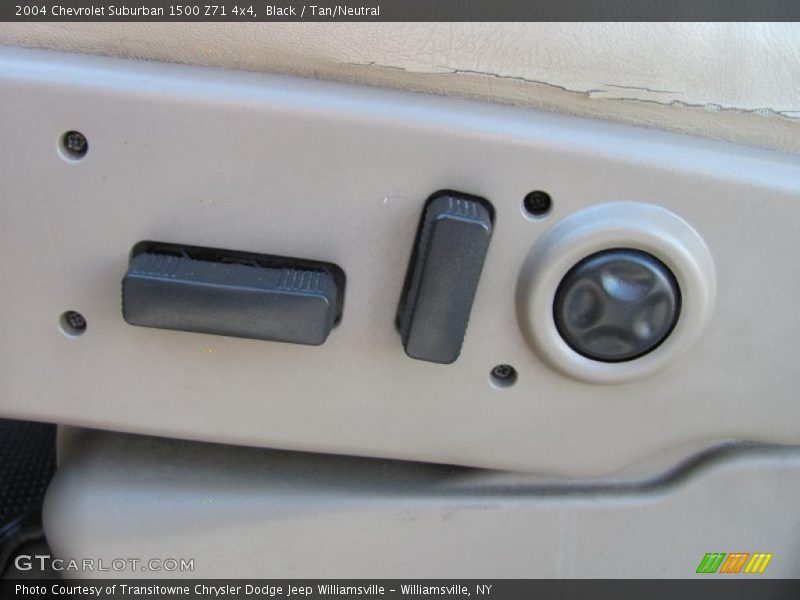 Black / Tan/Neutral 2004 Chevrolet Suburban 1500 Z71 4x4