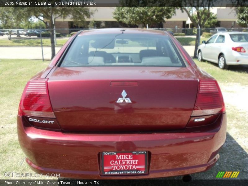 Ultra Red Pearl / Black 2005 Mitsubishi Galant ES