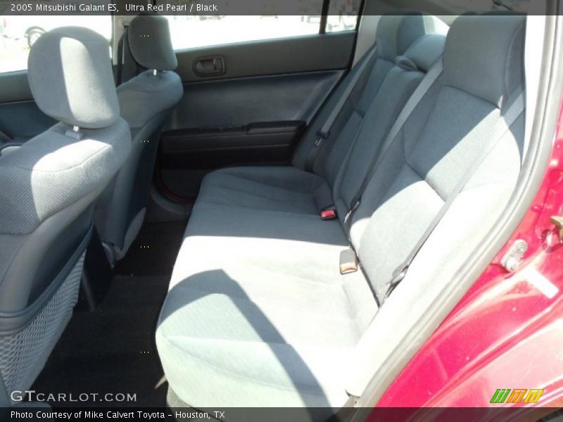 Ultra Red Pearl / Black 2005 Mitsubishi Galant ES