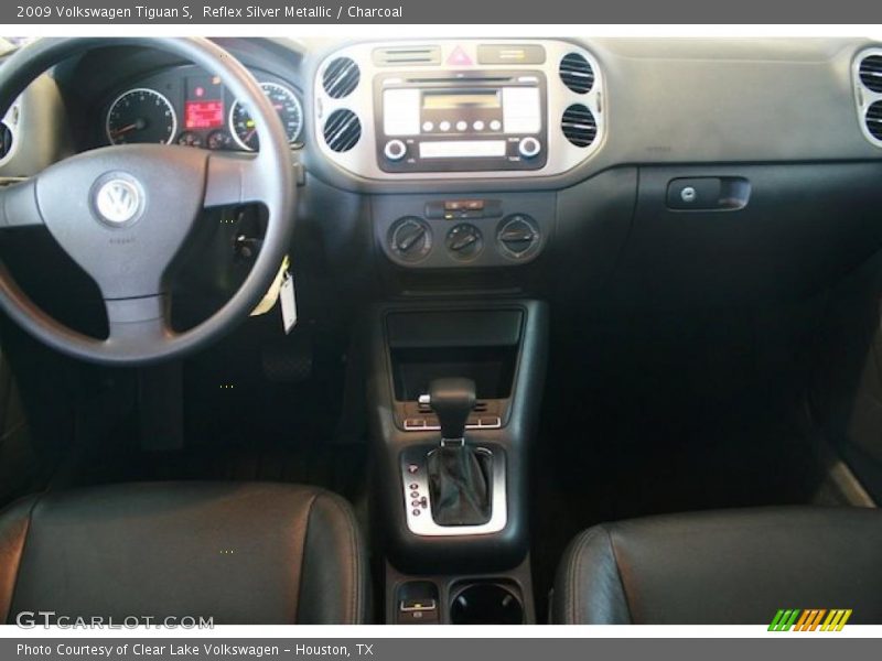 Reflex Silver Metallic / Charcoal 2009 Volkswagen Tiguan S