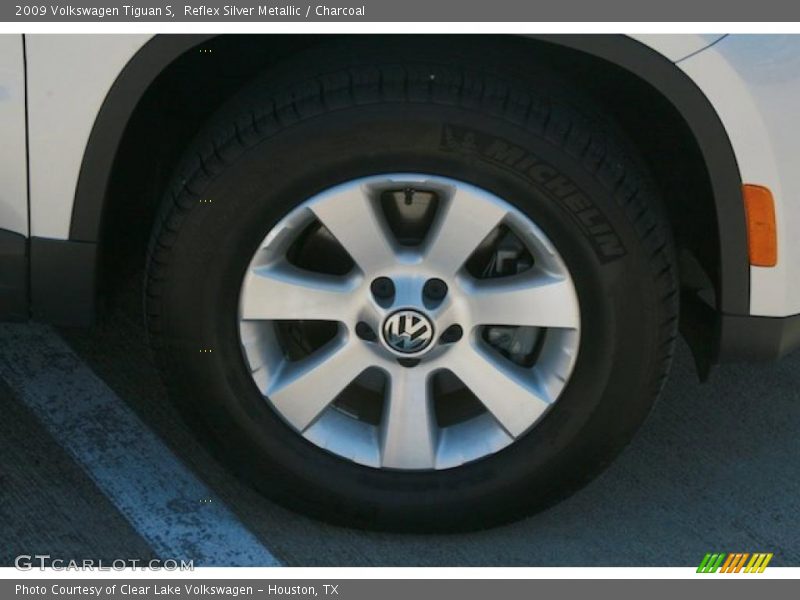 Reflex Silver Metallic / Charcoal 2009 Volkswagen Tiguan S