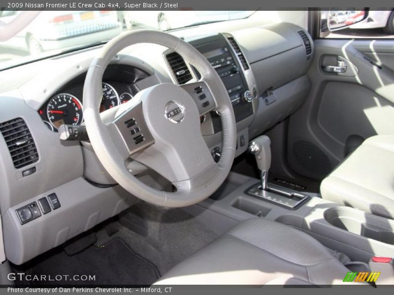 Super Black / Steel 2009 Nissan Frontier LE Crew Cab 4x4