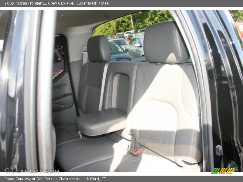 Super Black / Steel 2009 Nissan Frontier LE Crew Cab 4x4