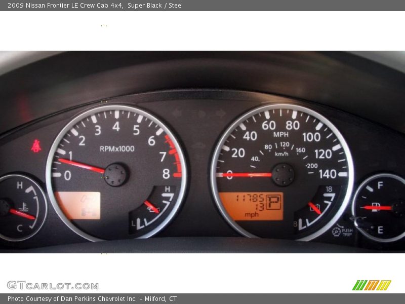Super Black / Steel 2009 Nissan Frontier LE Crew Cab 4x4