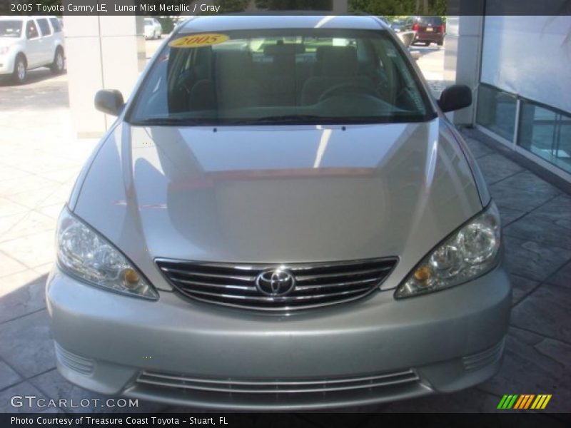 Lunar Mist Metallic / Gray 2005 Toyota Camry LE